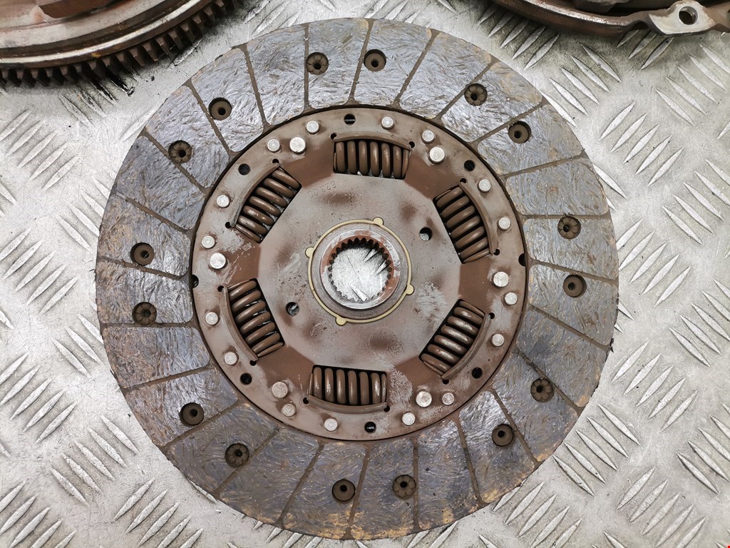 Маховик (демпфер сцепления) VOLKSWAGEN LT 1996-2006