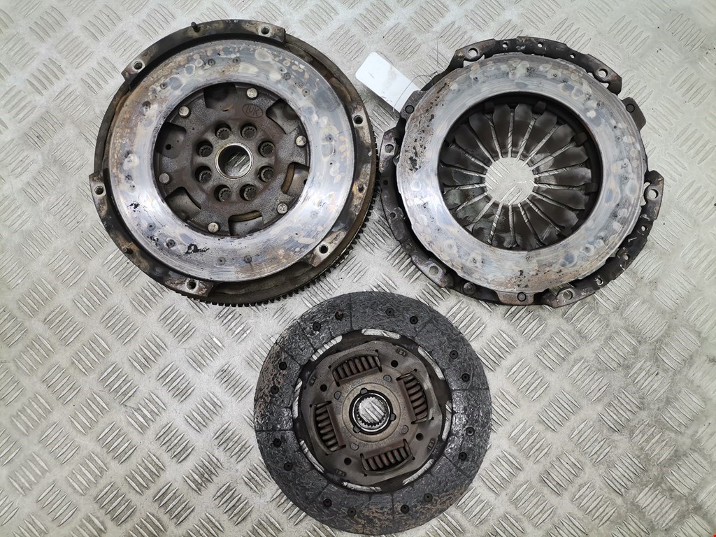 Маховик (демпфер сцепления) VOLKSWAGEN LT 1996-2006