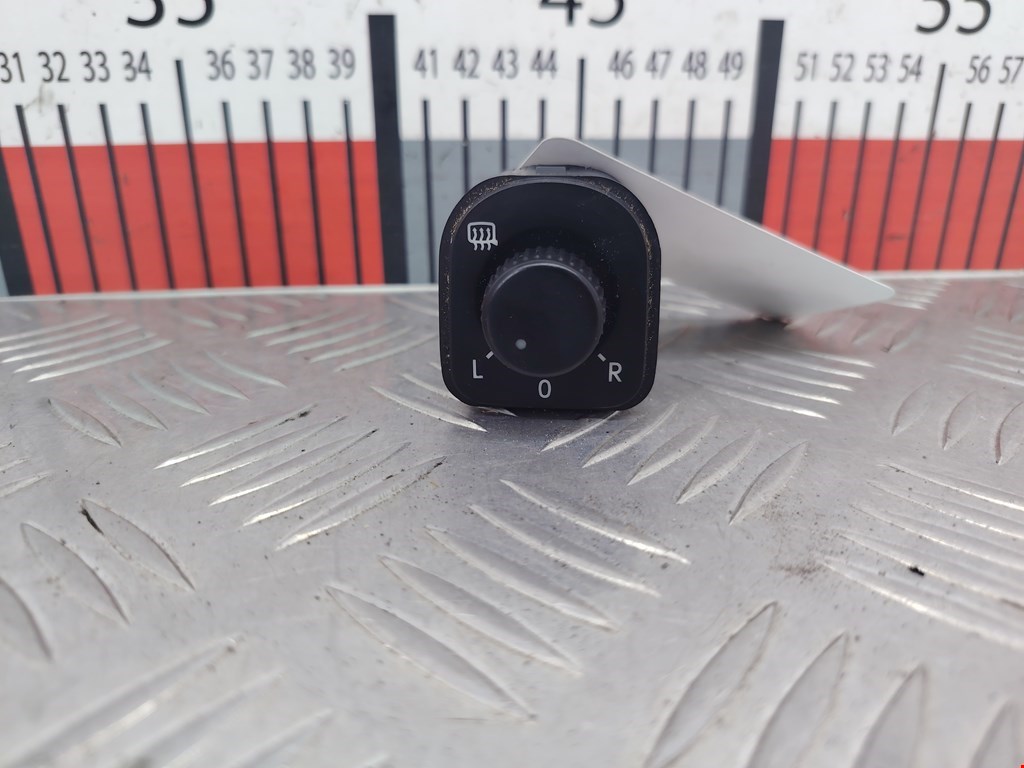 Джойстик регулировки зеркал Volkswagen Passat 7 (2012-2015)