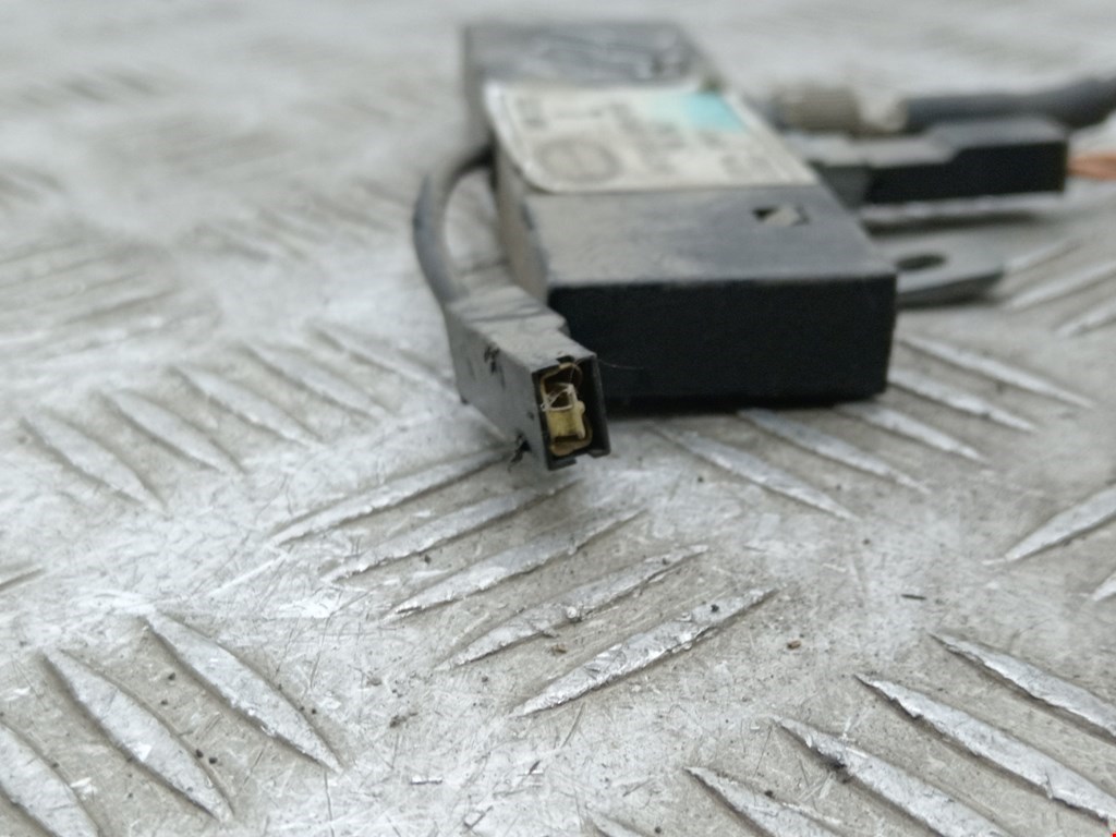 Усилитель антенны LAND ROVER Range Rover 1994-2002