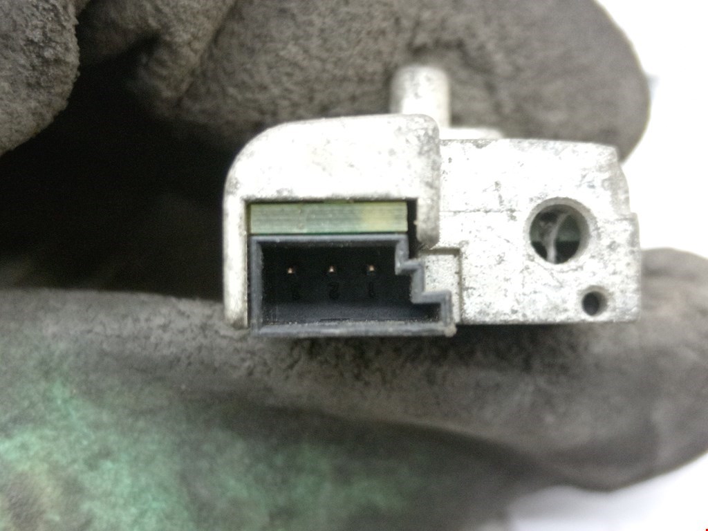 Усилитель антенны AUDI A3 8P 2003-2013