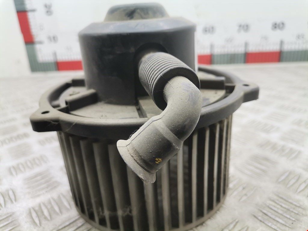 Моторчик (мотор) отопителя салона HYUNDAI Elantra I J1 1990-1995