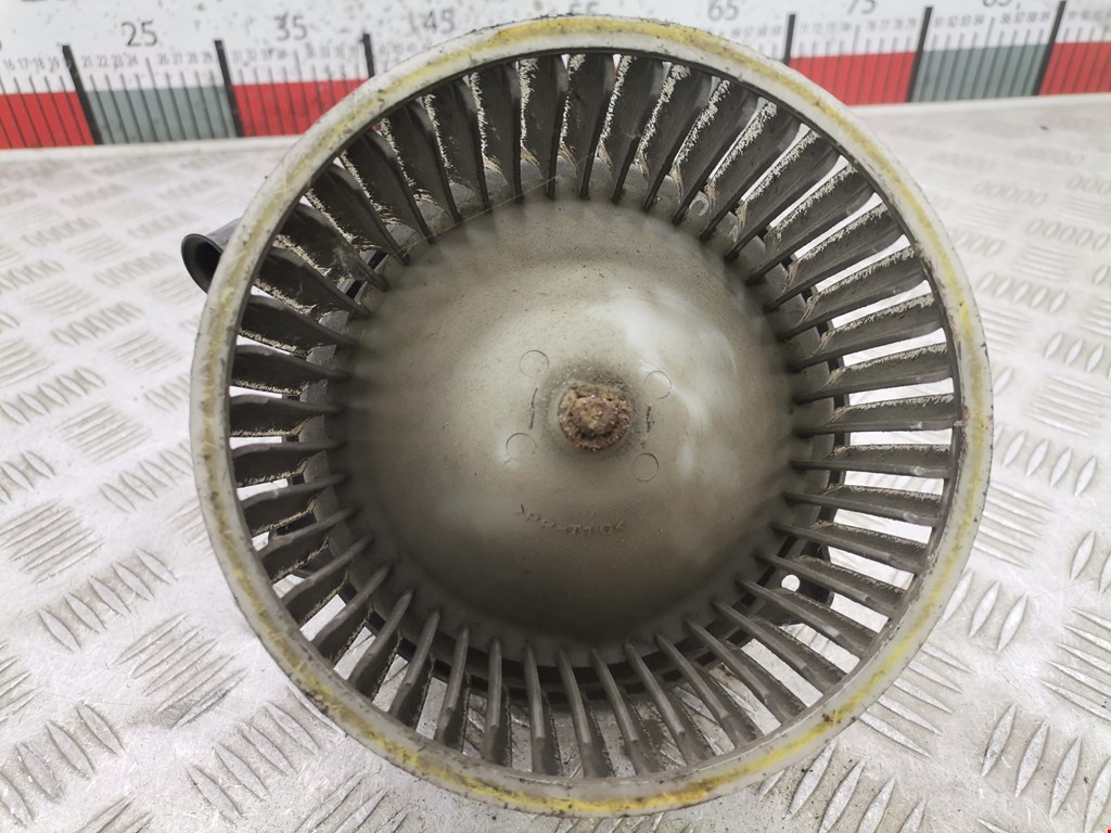 Моторчик (мотор) отопителя салона HYUNDAI Elantra I J1 1990-1995