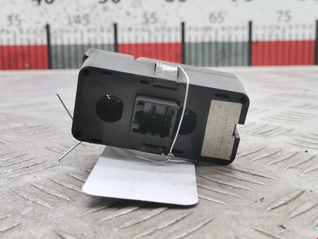 Кнопка переключения режимов подвески LAND ROVER Range Rover 1994-2002