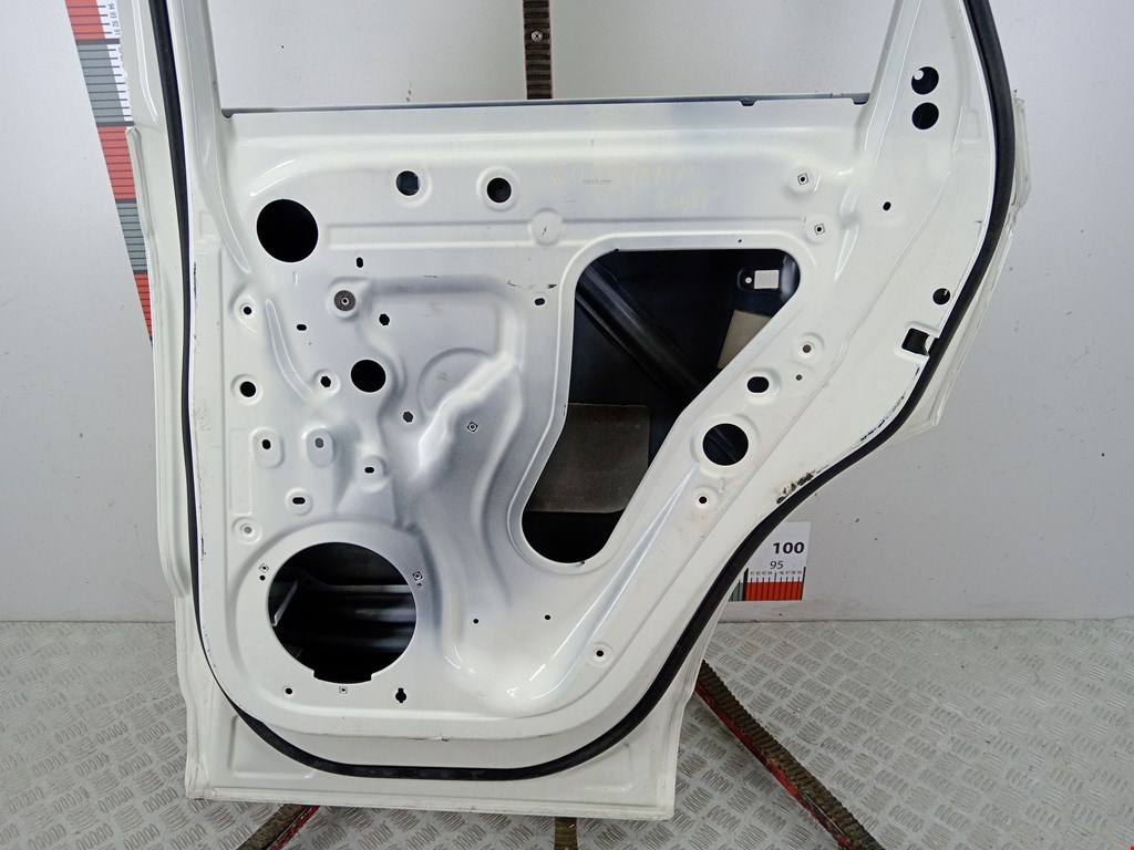 Дверь задняя правая AUDI Q3 I 2011-2018