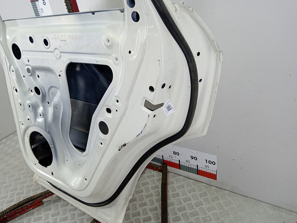 Дверь задняя правая AUDI Q3 I 2011-2018