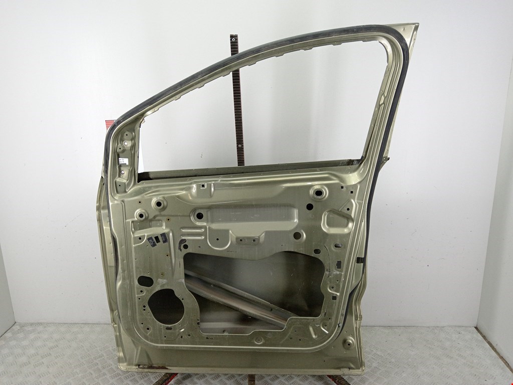 Дверь передняя правая FORD Kuga 2008-2012