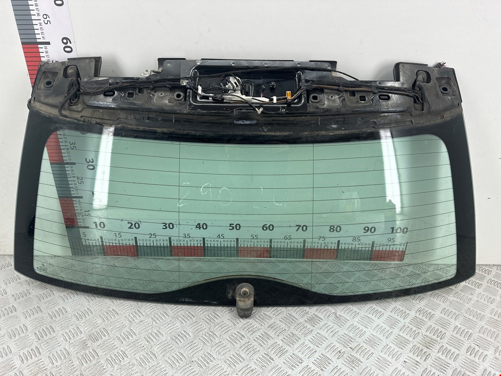 Стекло заднее BMW 3er E46 1998-2006