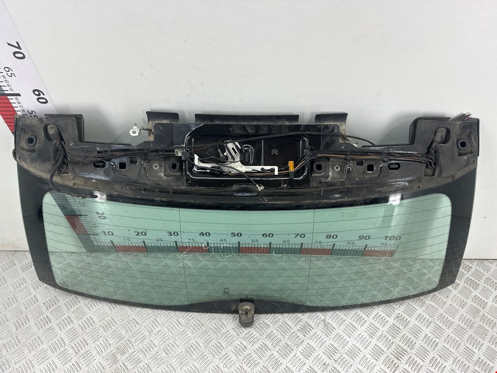 Стекло заднее BMW 3er E46 1998-2006