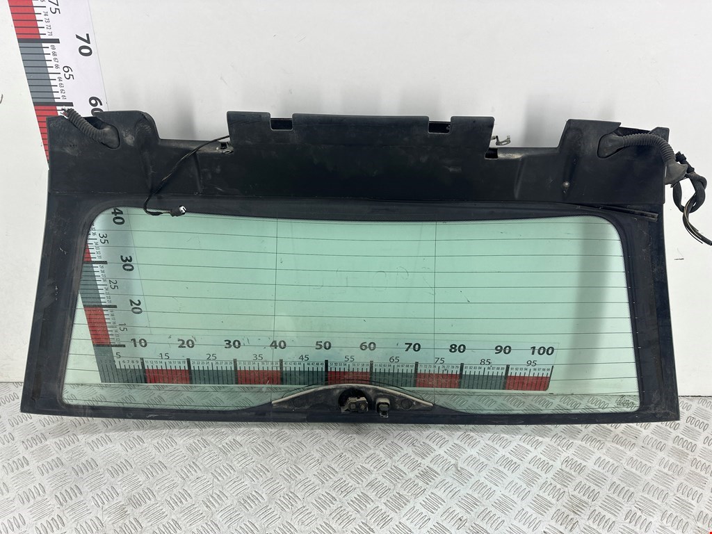 Стекло заднее BMW 3er E46 1998-2006