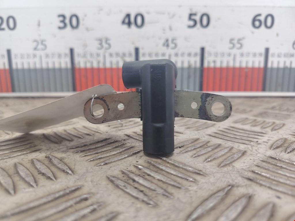 Датчик положения коленвала RENAULT Megane II 2002-2009