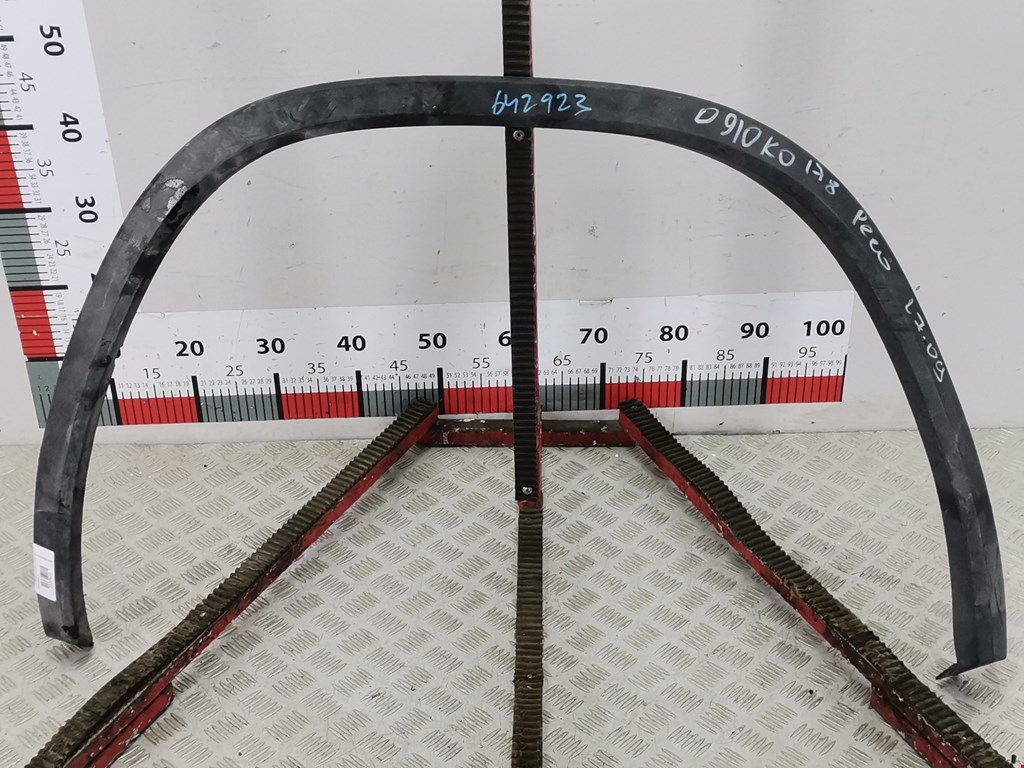 Накладка декоративная (молдинг) крыла заднего левого Skoda Kodiaq 1 (2017-2022)