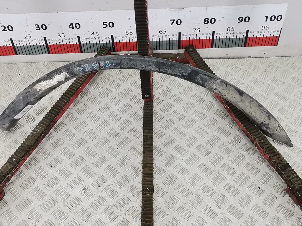 Накладка (молдинг) крыла заднего левого Mitsubishi Outlander 3 (2012-2023)