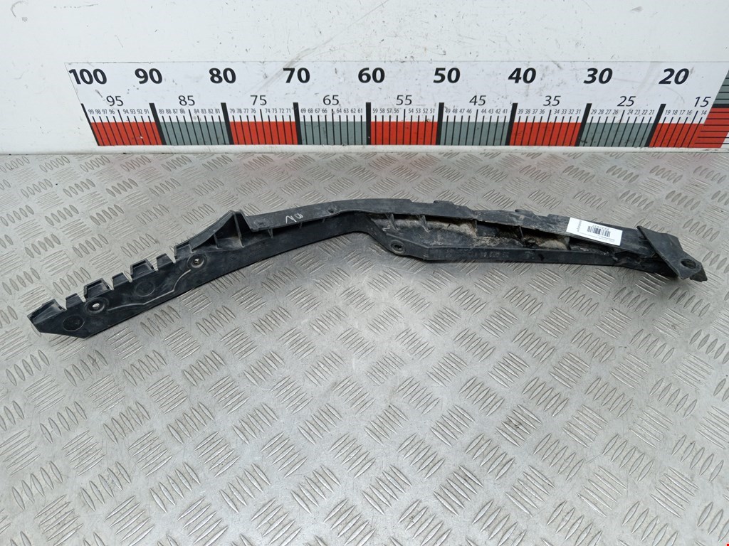 Кронштейн переднего бампера левый SKODA Octavia A7 2013-2020