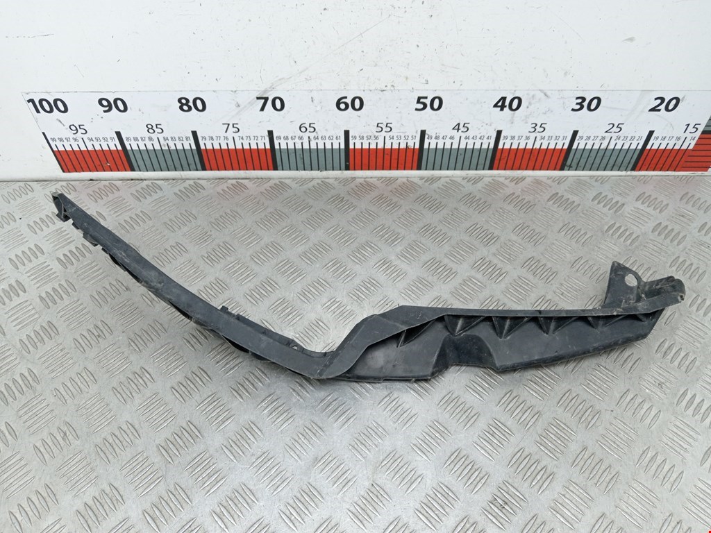 Кронштейн переднего бампера левый SKODA Octavia A7 2013-2020