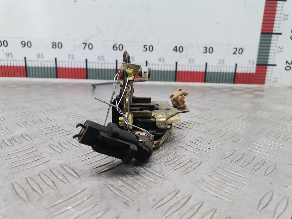 Замок двери задней левой FORD Expedition 1996-2003