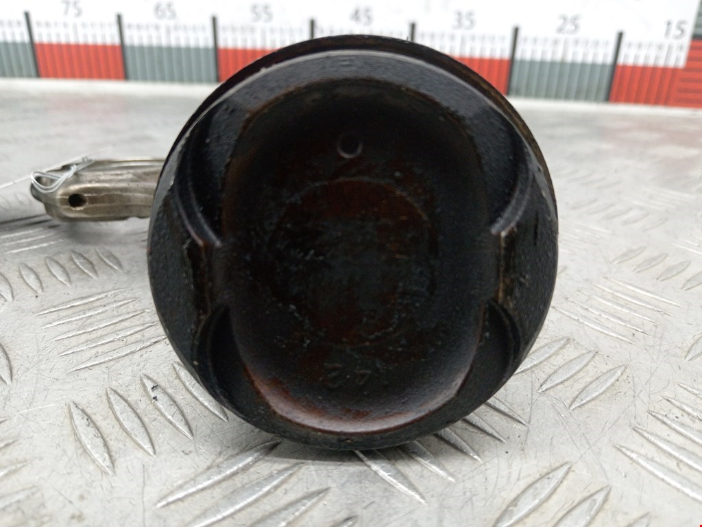 Поршень MITSUBISHI Colt Z3 2003-2012