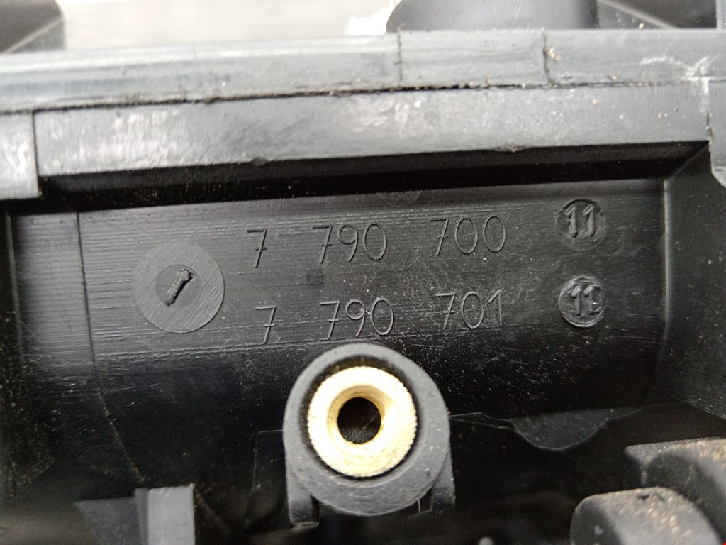 Коллектор впускной BMW 7er 7 серия E65/E66 2001-2008