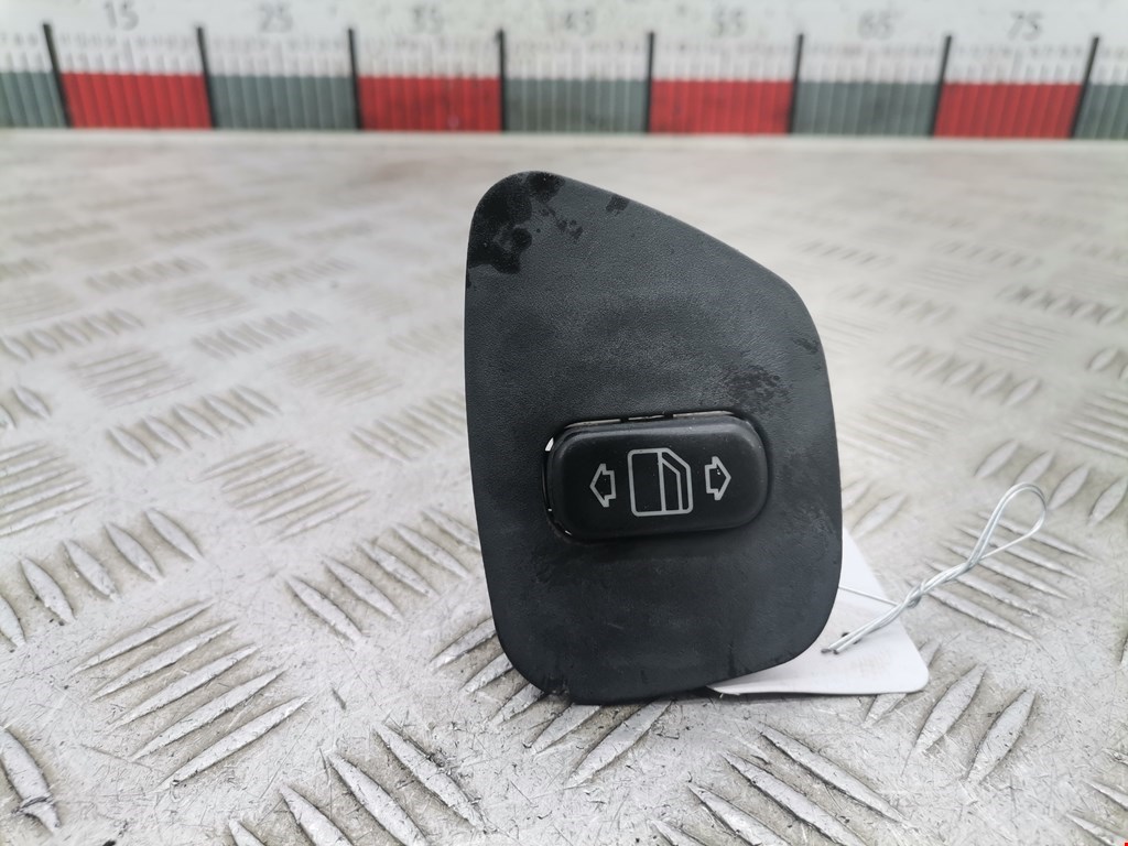 Кнопка стеклоподъемника MERCEDES-BENZ E-Class W210, S210 1995-2002