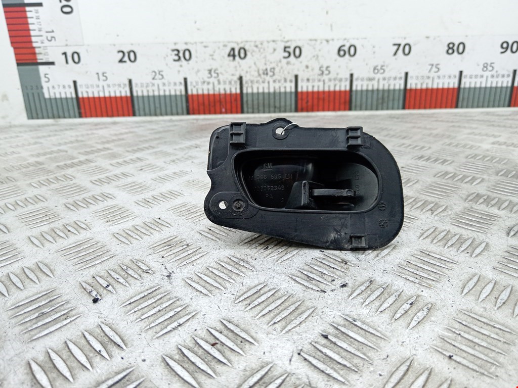 Ручка дверная передняя внутренняя левая OPEL Corsa B 1993-2000