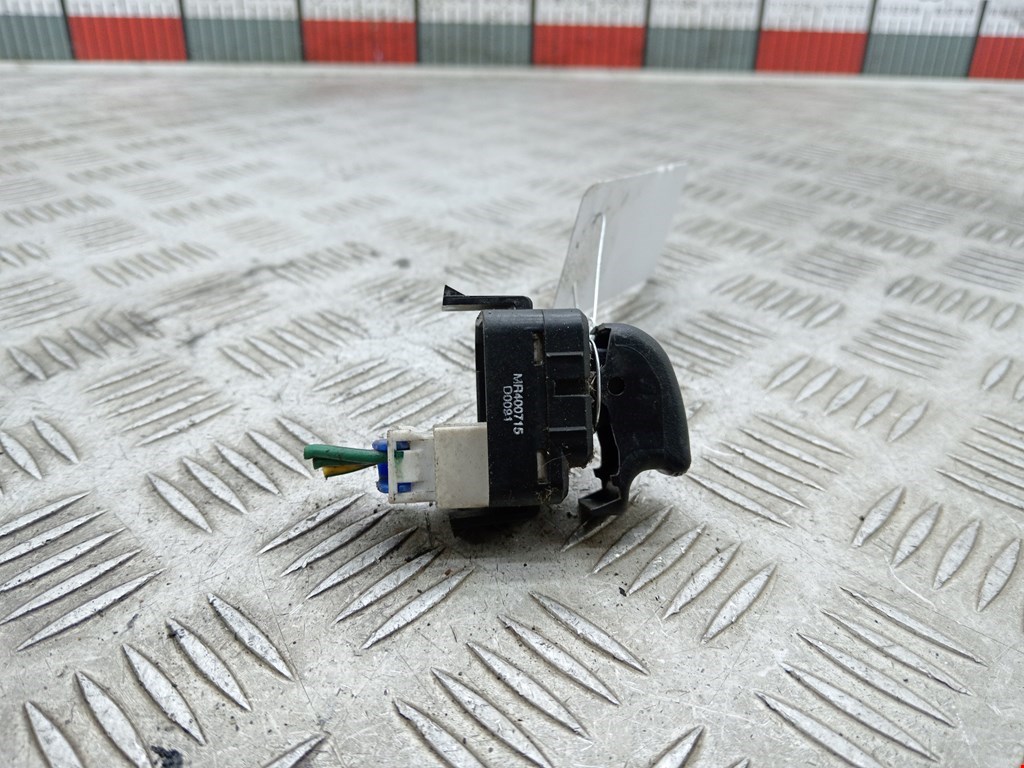 Кнопка стеклоподъемника MITSUBISHI Galant VIII 1996-2006