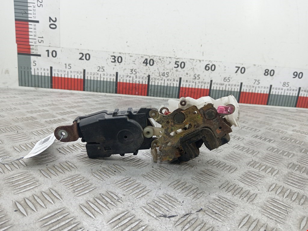 Замок двери передней правой SUBARU Legacy 1998-2004