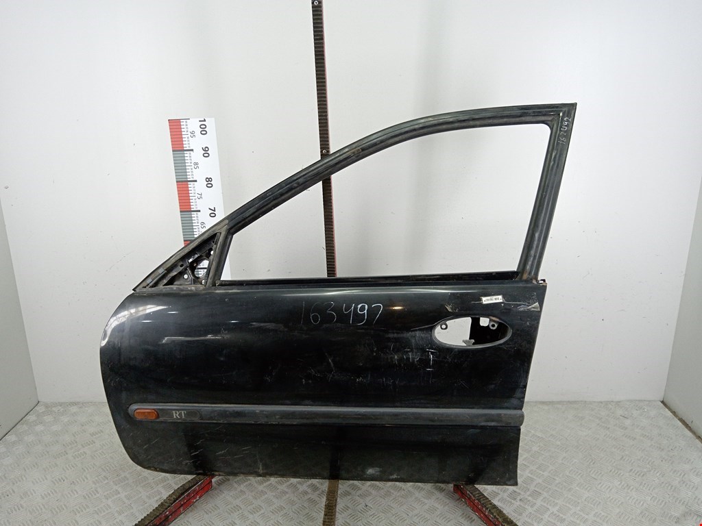 Дверь передняя левая RENAULT Laguna 1993-2000