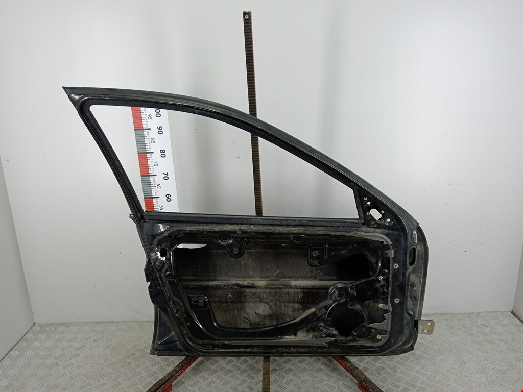 Дверь передняя левая RENAULT Laguna 1993-2000