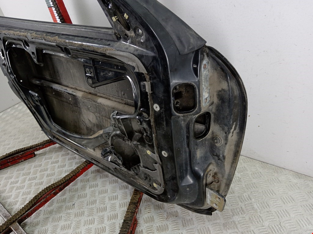Дверь передняя левая RENAULT Laguna 1993-2000