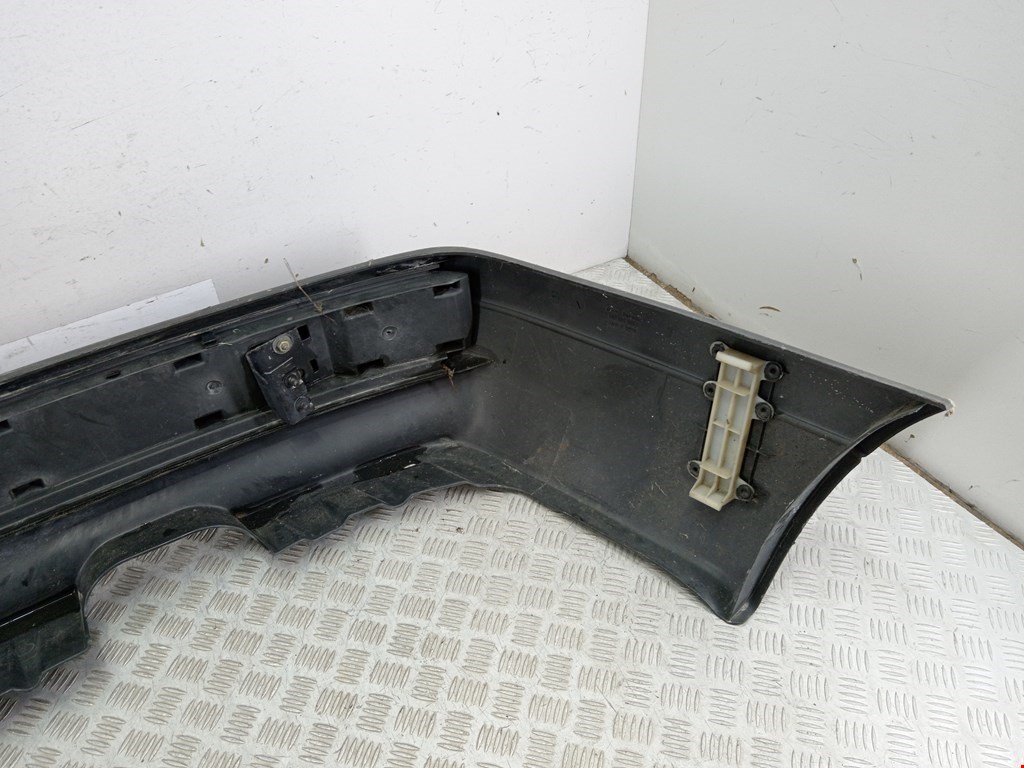 Бампер задний AUDI 80 B3 1986-1991