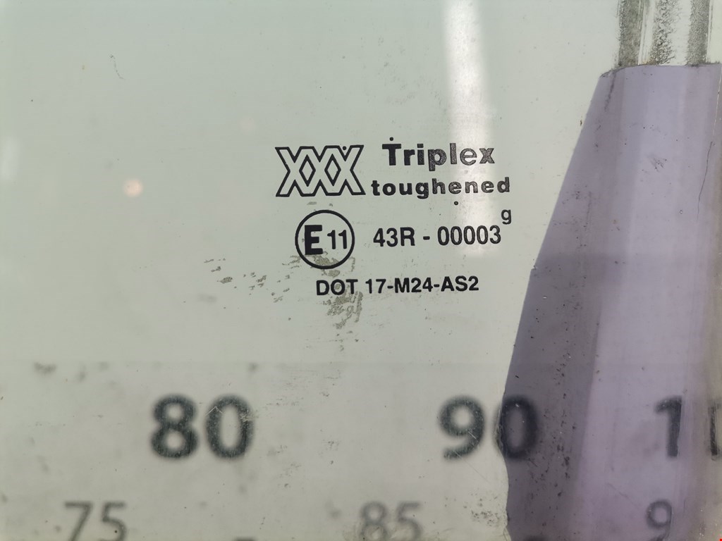 Стекло двери переднее левое LAND ROVER Range Rover 1994-2002