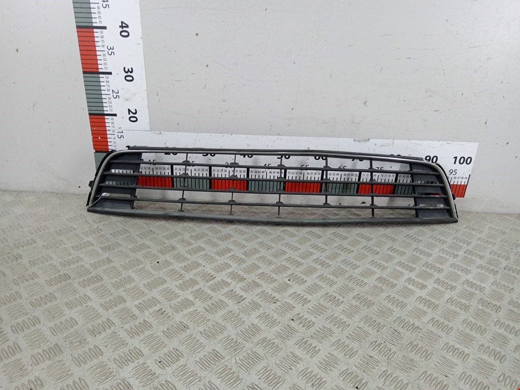 Решетка в бампер VOLKSWAGEN Touran 2003-2010