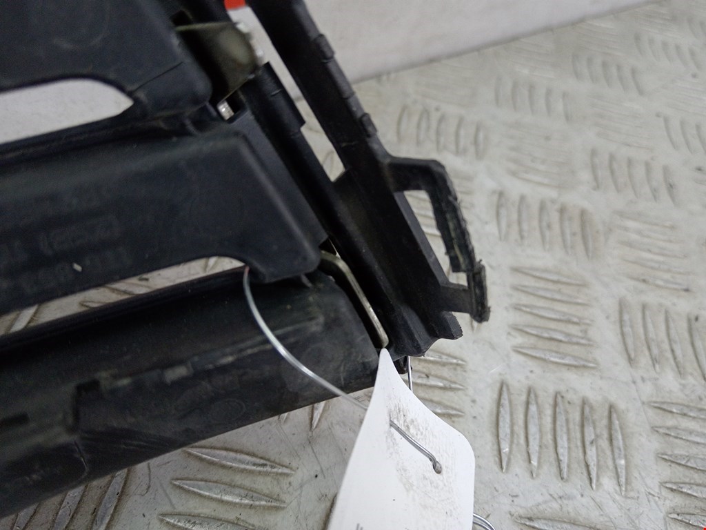 Решетка в бампер VOLKSWAGEN Touran 2003-2010