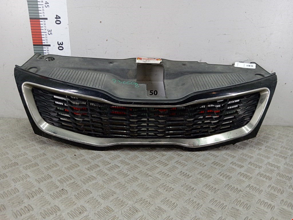 Решетка радиатора KIA Rio III 2011-2017