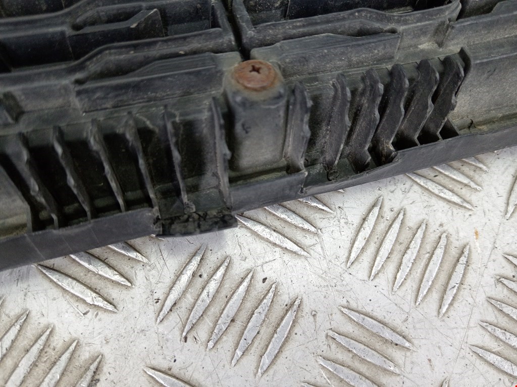 Решетка радиатора KIA Rio III 2011-2017