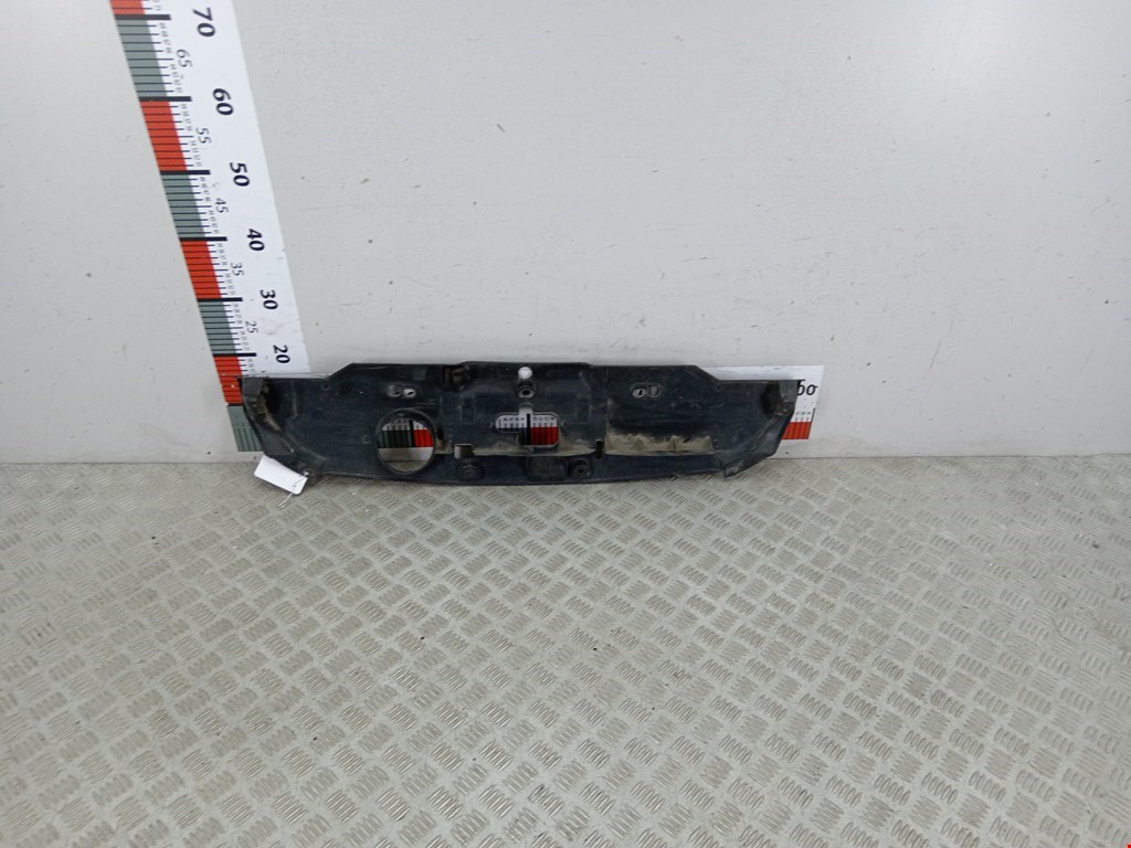 Накладка декоративная (на рамку радиатора) Honda CR-V 3 (2006-2012)