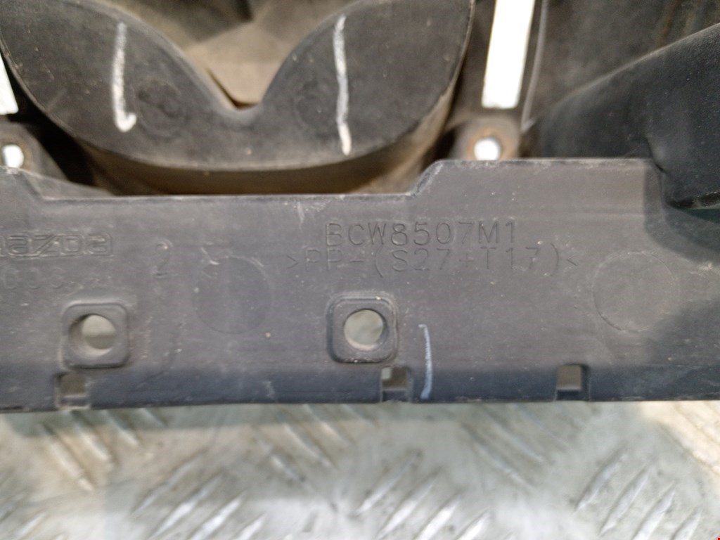 Решетка радиатора MAZDA Mazda 3 BL 2009-2013