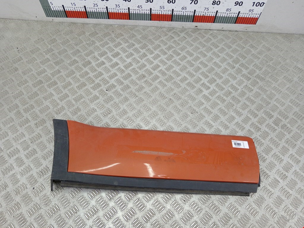 Накладка декоративная (молдинг) двери задней правой Land Rover Range Rover Evoque 1 (2011-2018)