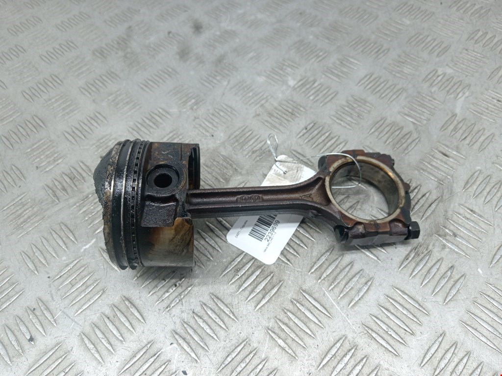 Поршень VOLVO V40 I 1995-2004