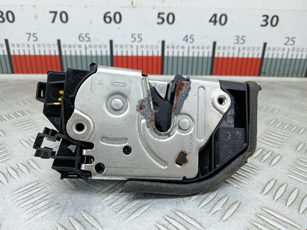Замок двери задней правой BMW 5er 5 серия E60/E61 2003-2010