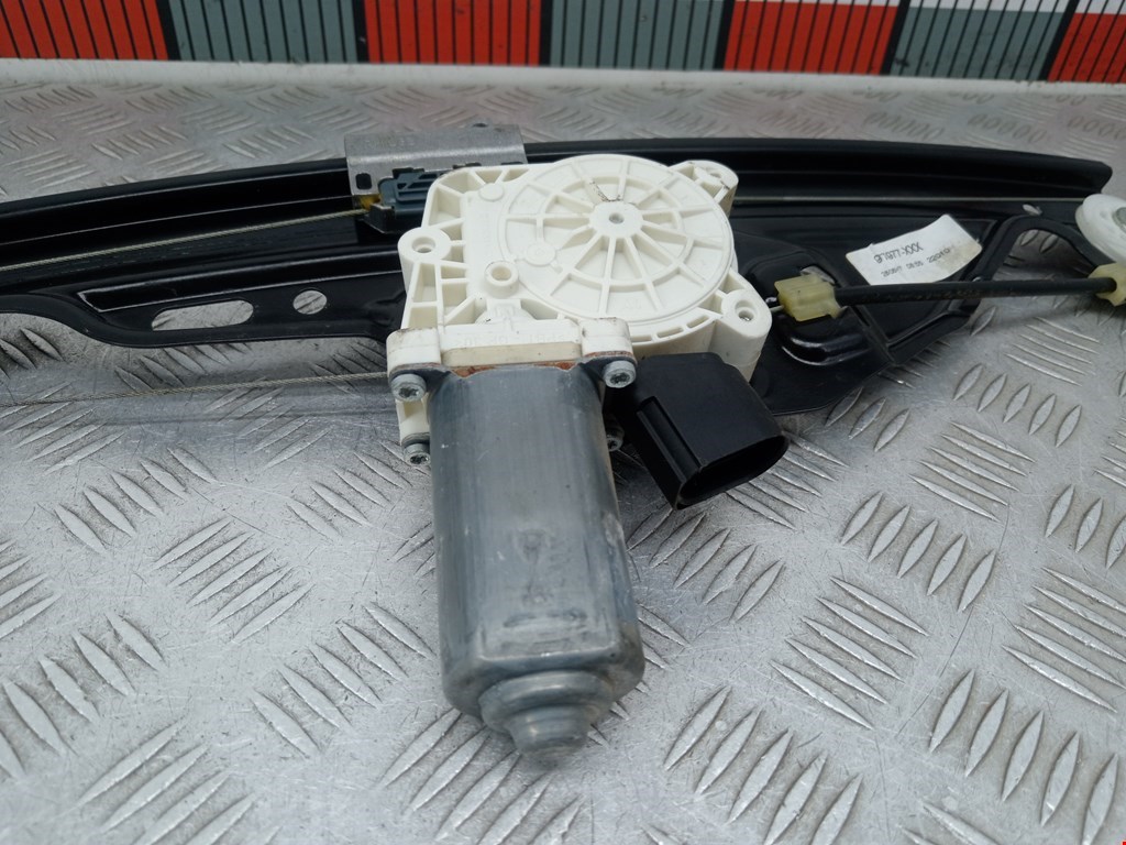 Стеклоподъемник задний правый BMW 5er 5 серия E60/E61 2003-2010