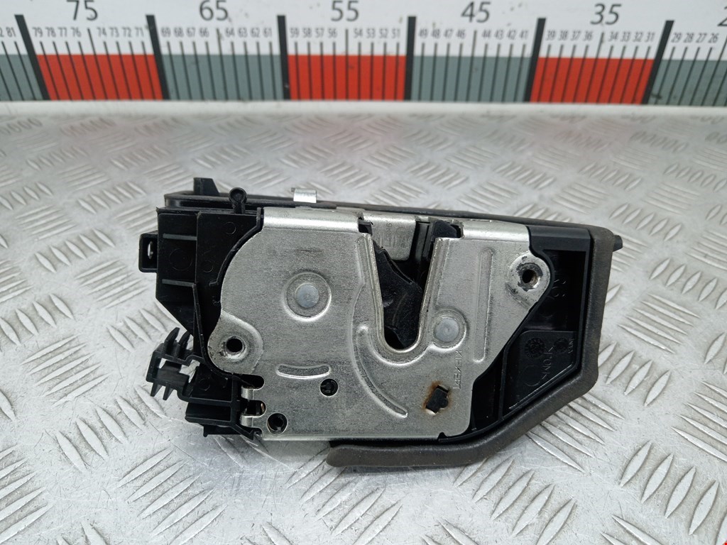 Замок двери задней правой BMW 5er 5 серия E60/E61 2003-2010