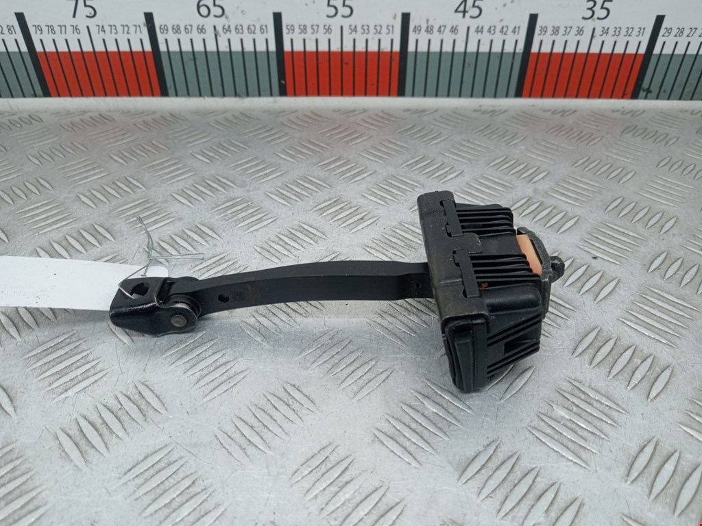 Ограничитель открывания двери BMW 5er 5 серия E60/E61 2003-2010