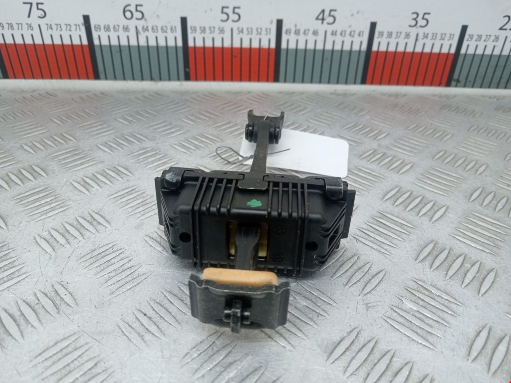 Ограничитель открывания двери BMW 5er 5 серия E60/E61 2003-2010