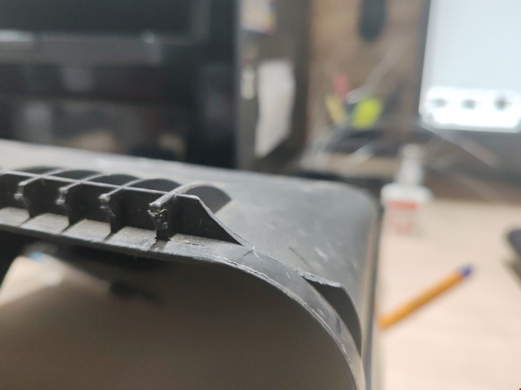 Корпус салонного фильтра MERCEDES-BENZ CLS-Class C219 2004-2010