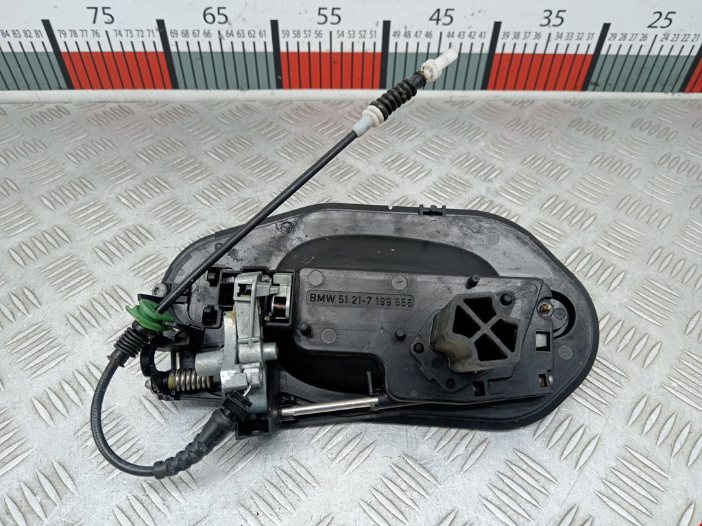 Ручка двери задней наружная правая BMW 5er 5 серия E60/E61 2003-2010