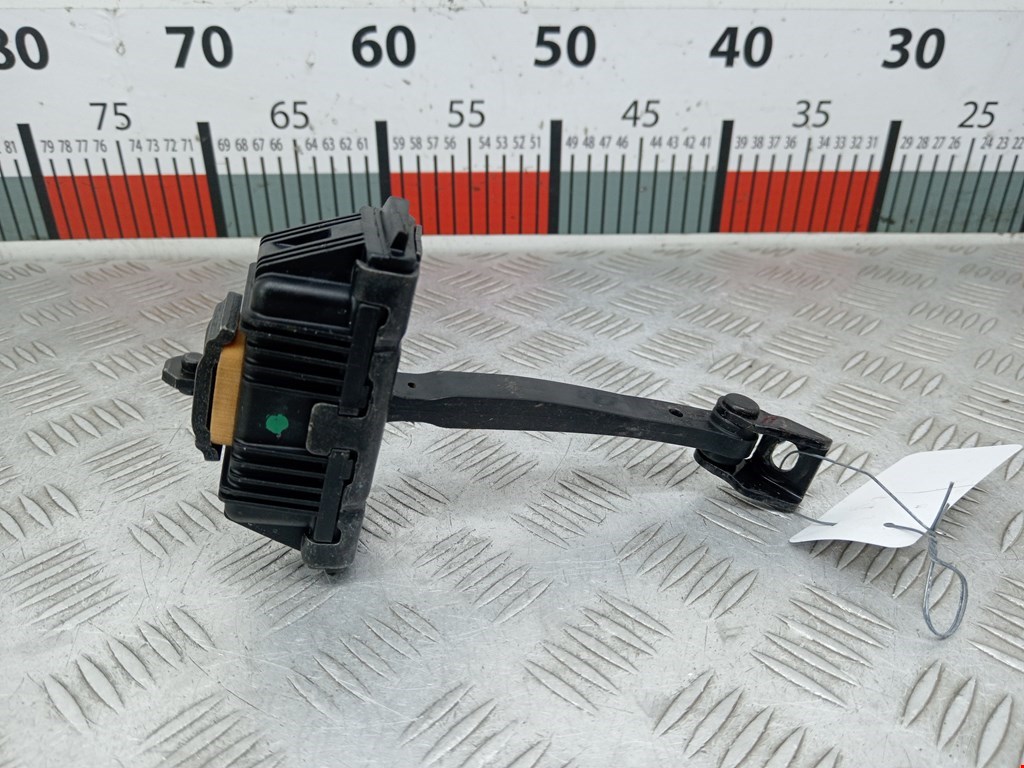 Ограничитель открывания двери BMW 5er 5 серия E60/E61 2003-2010