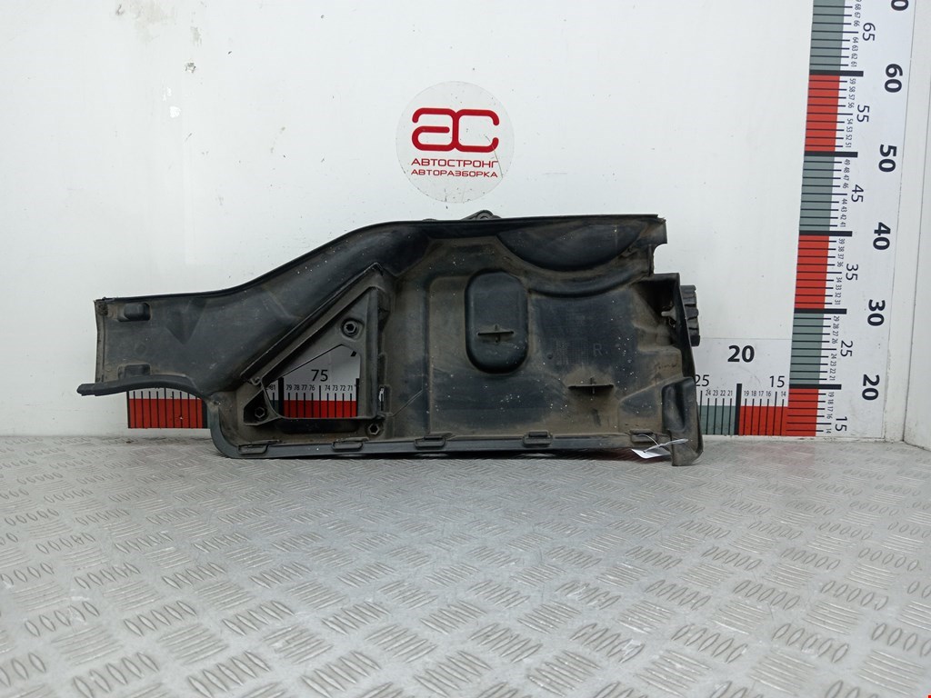 Корпус салонного фильтра BMW 5-Series (E60/E61) (2003-2010)