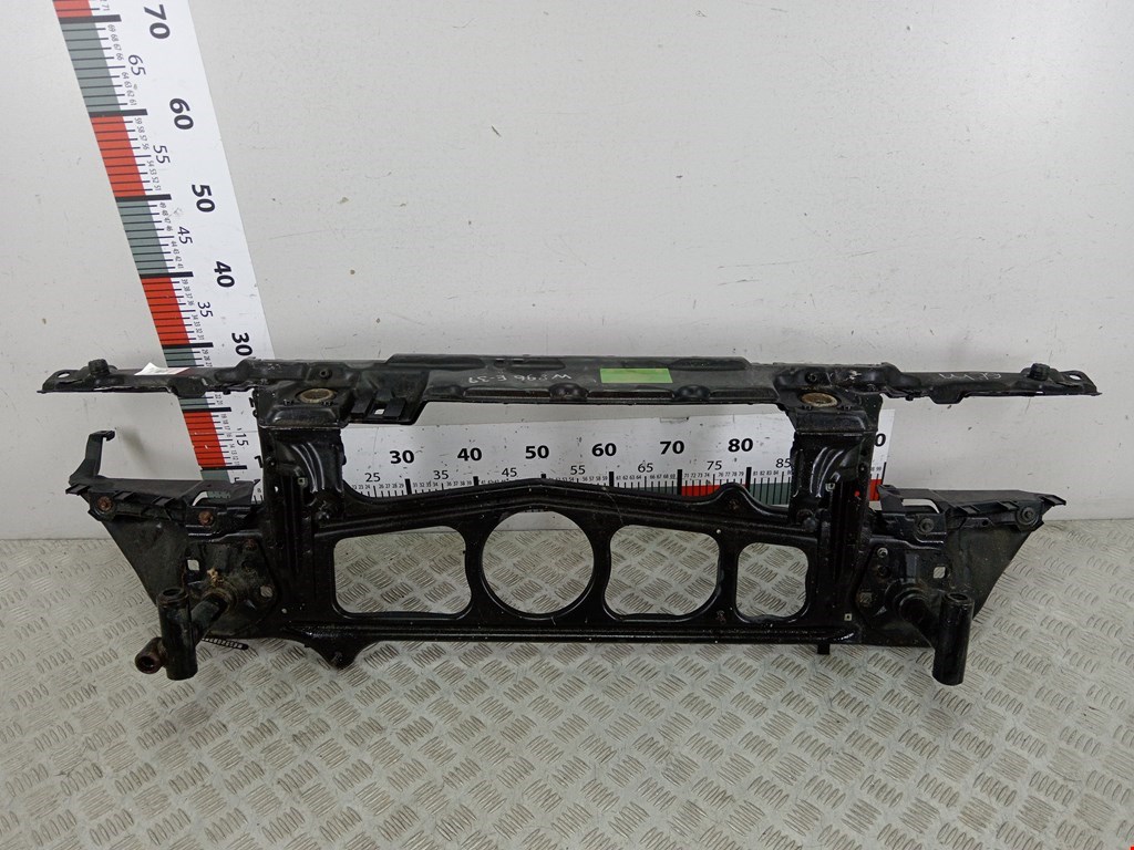 Панель передняя (передняя монтажная панель рамка передняя телевизор) BMW 5-Series (E39) (1995-2004)