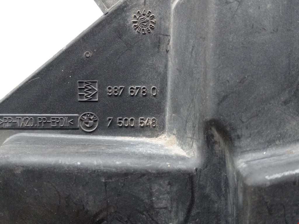 Воздухозаборник (наружный) BMW 7er 7 серия E65/E66 2001-2008